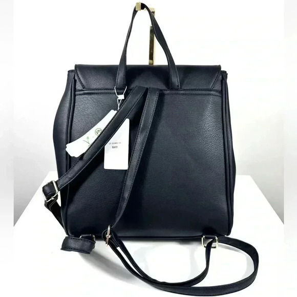 New Large Backpack - Picture 3 of 4